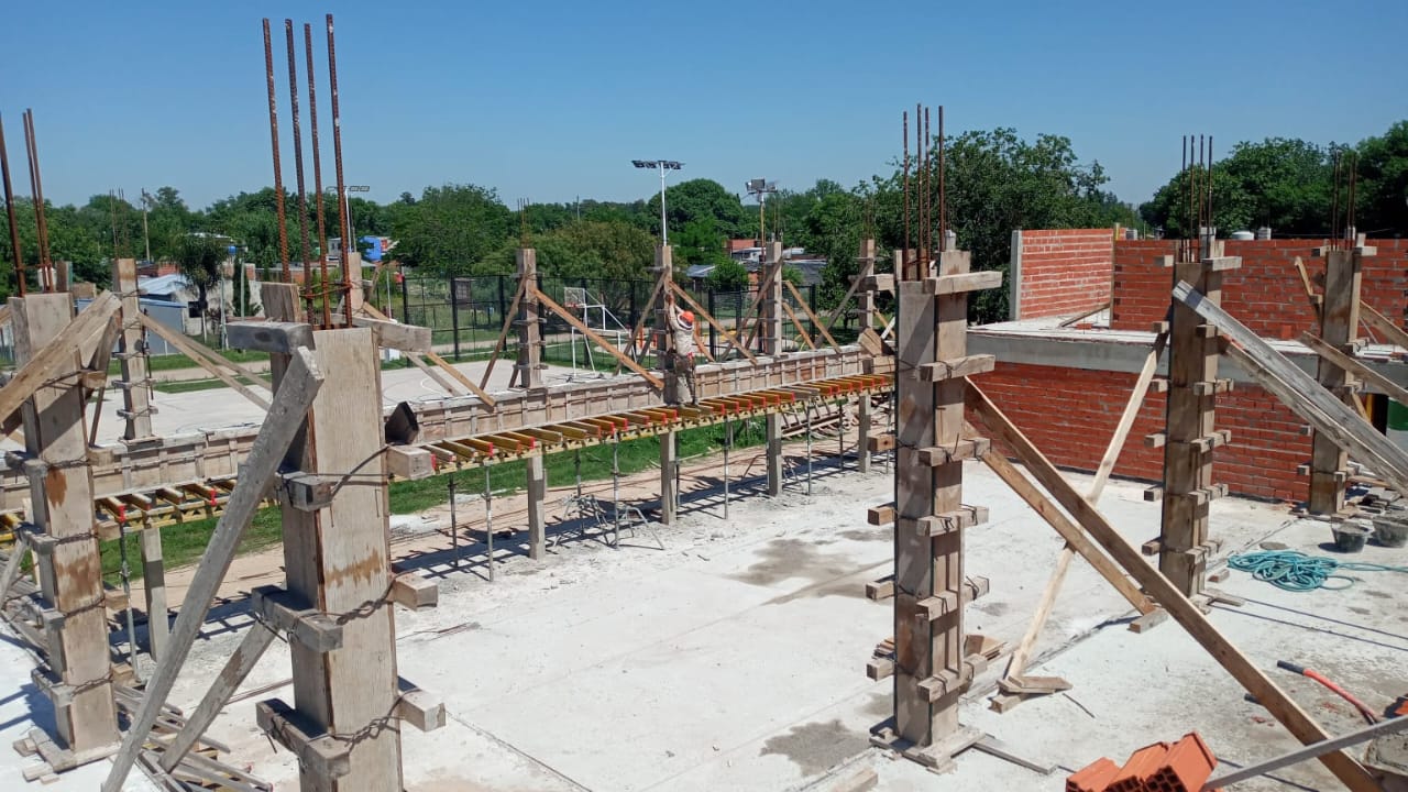 Encofrado de vigas y columnas